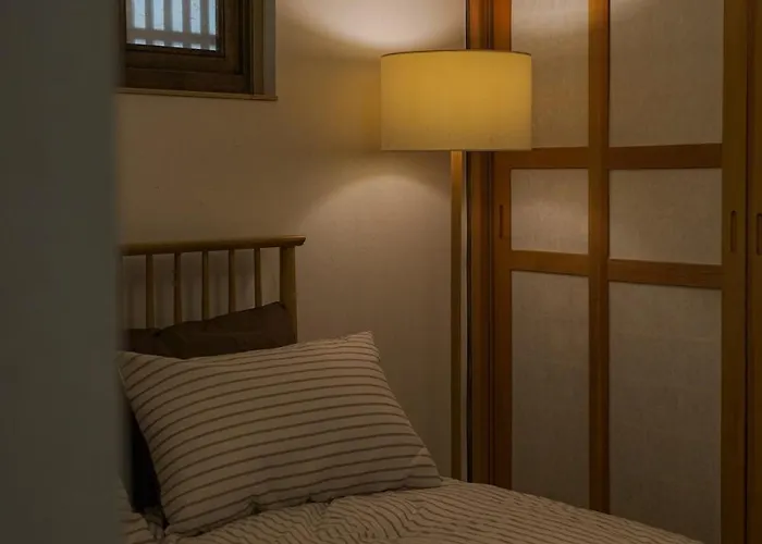30 Seconds From Dongmyo Station Private Hanok Exclusive Use Ddp Cheonggyecheon Dongdaemun Selected As An Excellent Hanok Maximum 5 People Seoul