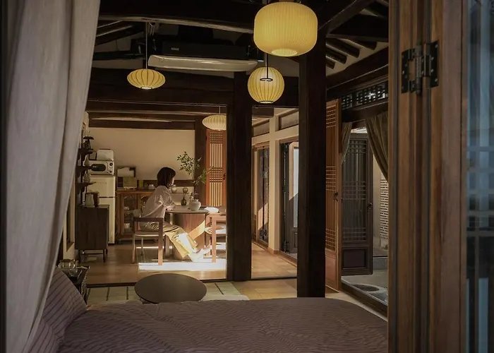 Apartment 30 Seconds From Dongmyo Station Private Hanok Exclusive Use Ddp Cheonggyecheon Dongdaemun Selected As An Excellent Hanok Maximum 5 People