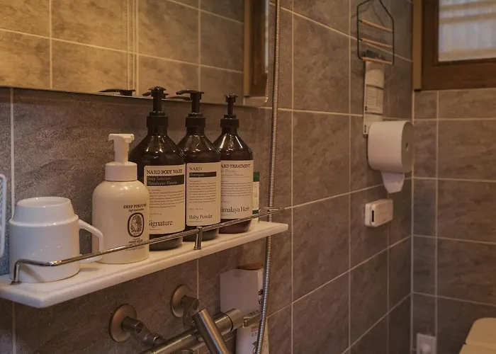 Apartment 30 Seconds From Dongmyo Station Private Hanok Exclusive Use Ddp Cheonggyecheon Dongdaemun Selected As An Excellent Hanok Maximum 5 People Seoul