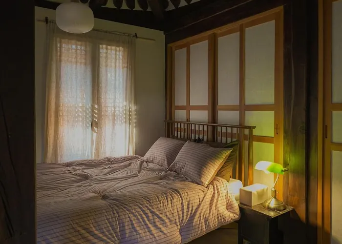 30 Seconds From Dongmyo Station Private Hanok Exclusive Use Ddp Cheonggyecheon Dongdaemun Selected As An Excellent Hanok Maximum 5 People *